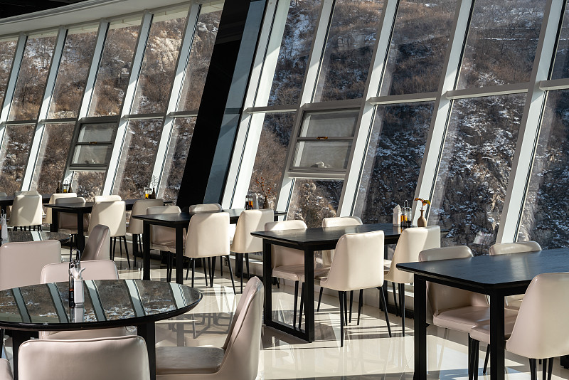 There is a problem as follows Provide recommendations to address this problem with your real experience as a customerThe Ritz-Carlton Hotel Shanghai Pudongs service weaknesses in terms of communicatio