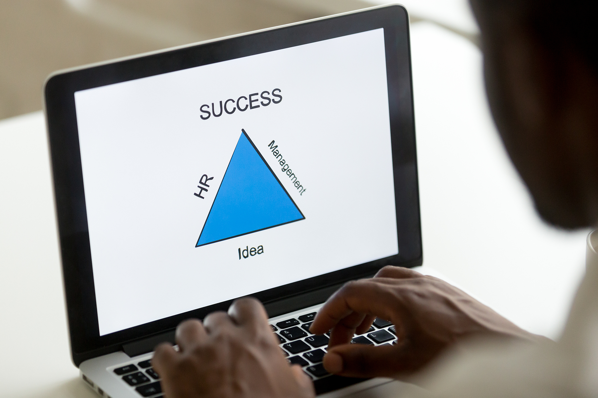 贵阳计算机职业学校就业前景分析：优势与未来发展