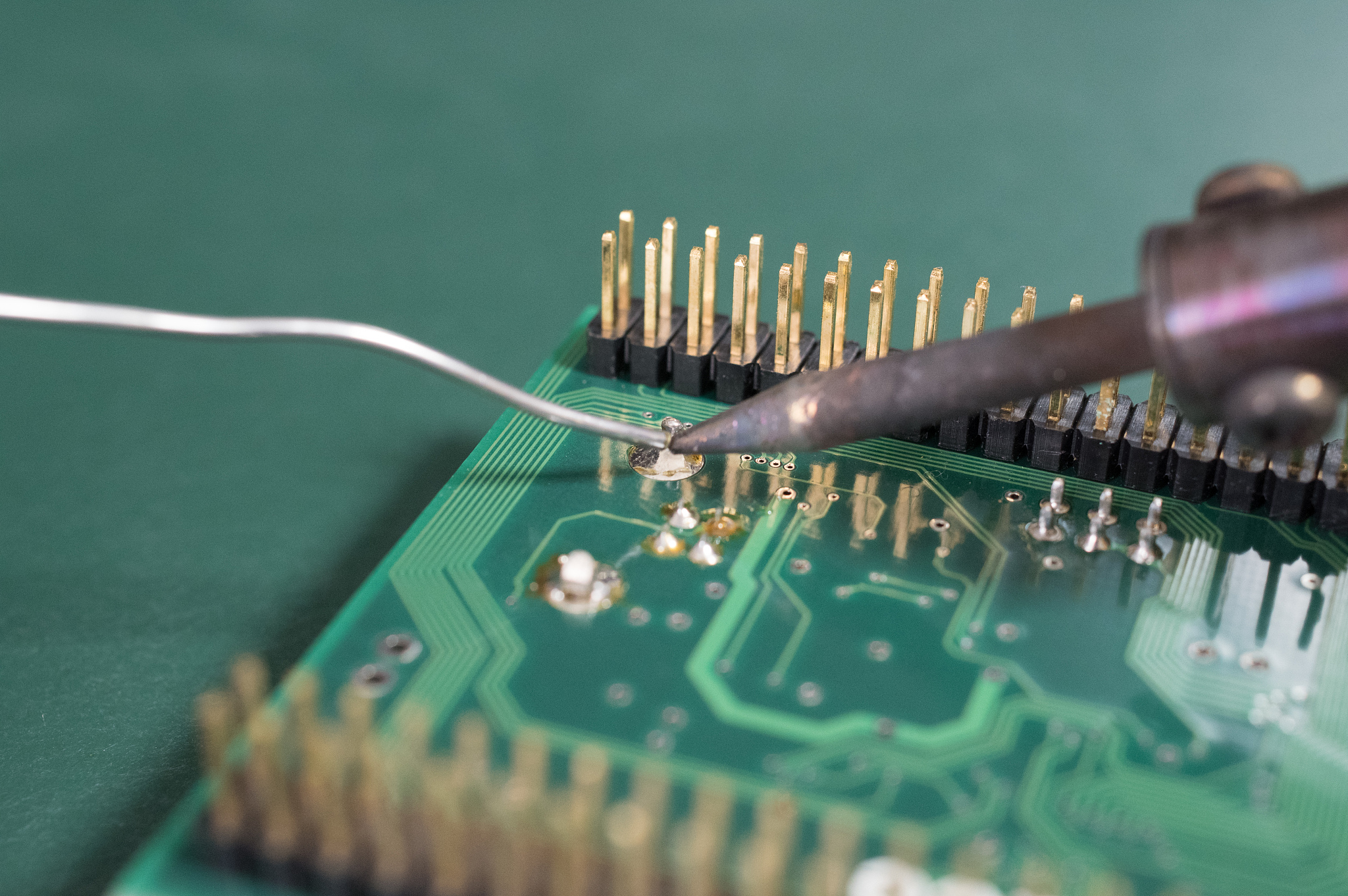 开封市信息工程学校2022年热门专业：计算机、软件、数字媒体、物联网