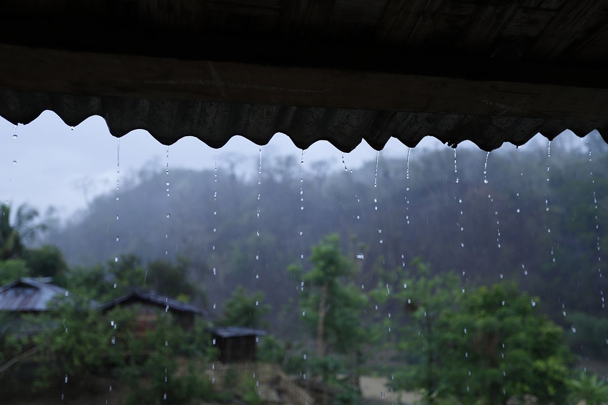 关于雨天写一首诗