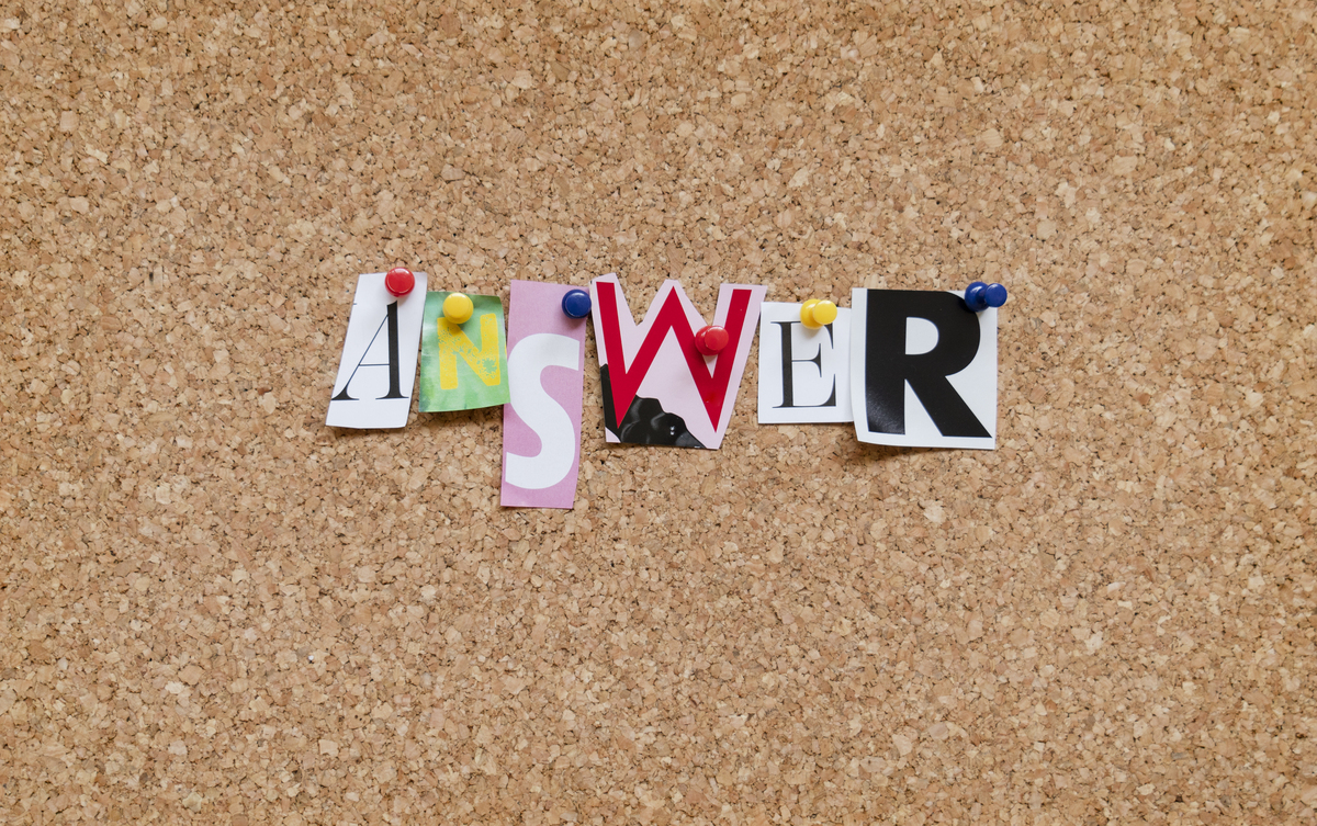 用字母QFYCV能组成什么单词？