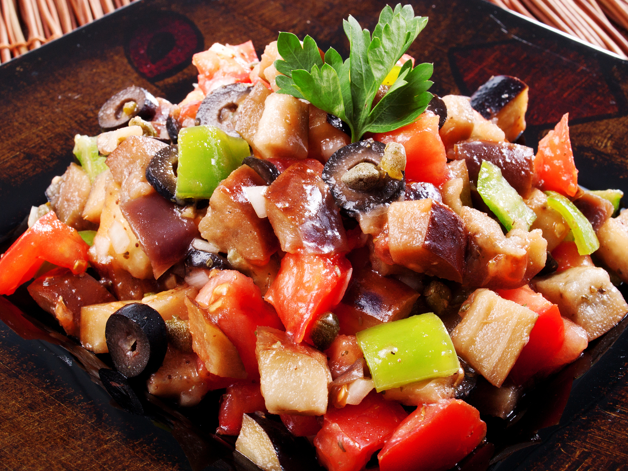 salad with peppers, tomato and mushrooms
