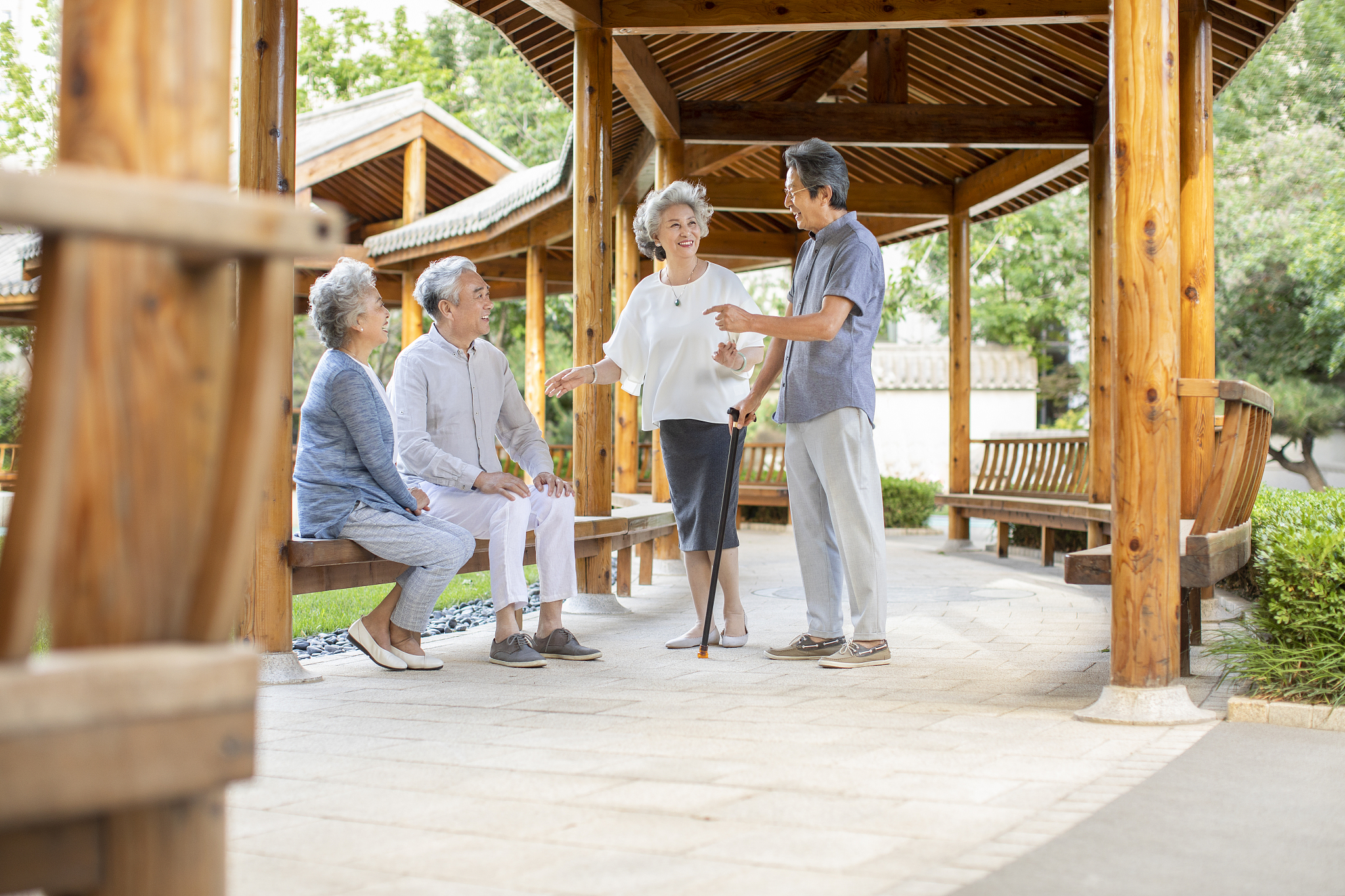用简短的一句话来给偏向老人的度假村的社会价值做个总结 用简短的一句话来给偏向老人的度假村的社会价值做个总结