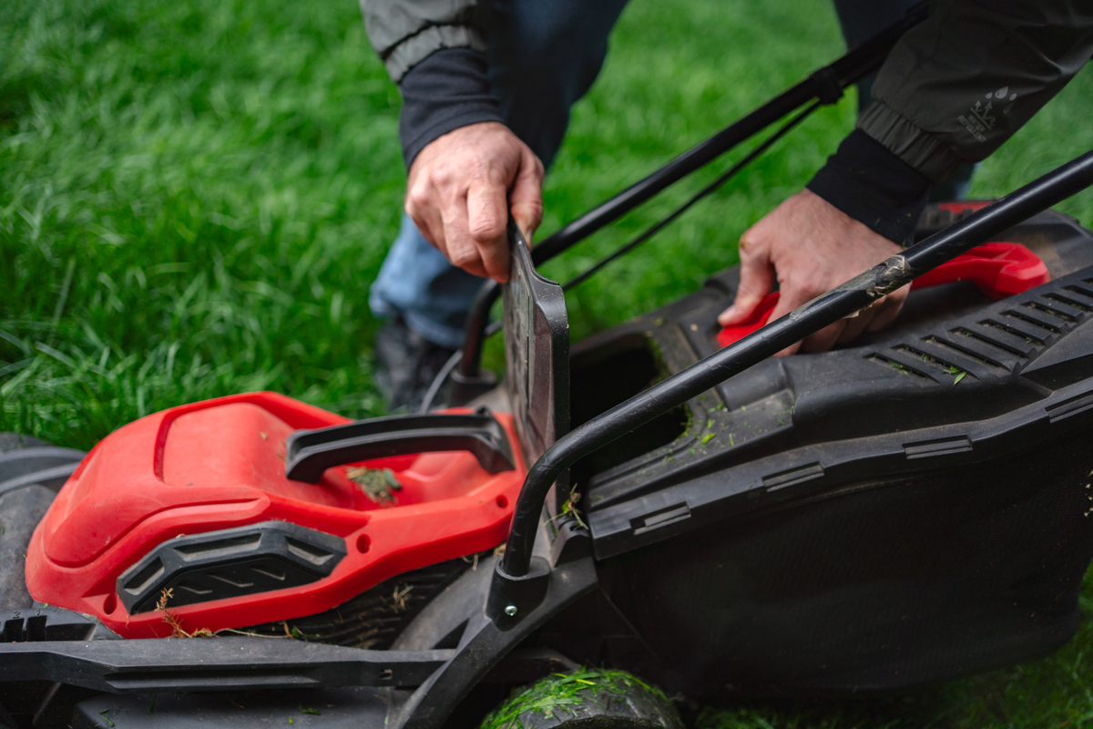 请给我一段关于Lawn Mower Reels Blade的简短广告介绍语