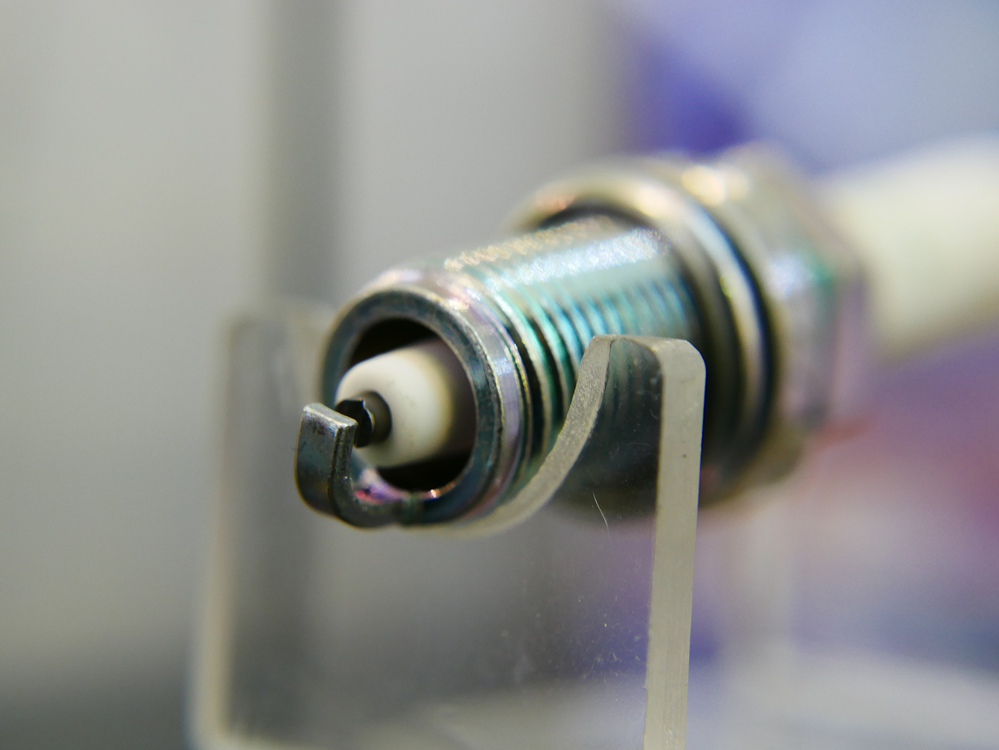 translate to Chinese. Figure 2.2-1 - Ignition, Plug - Thermal Cycle test - Cold issue with optical probe - Temperature versus Spark rate graph. and what is 