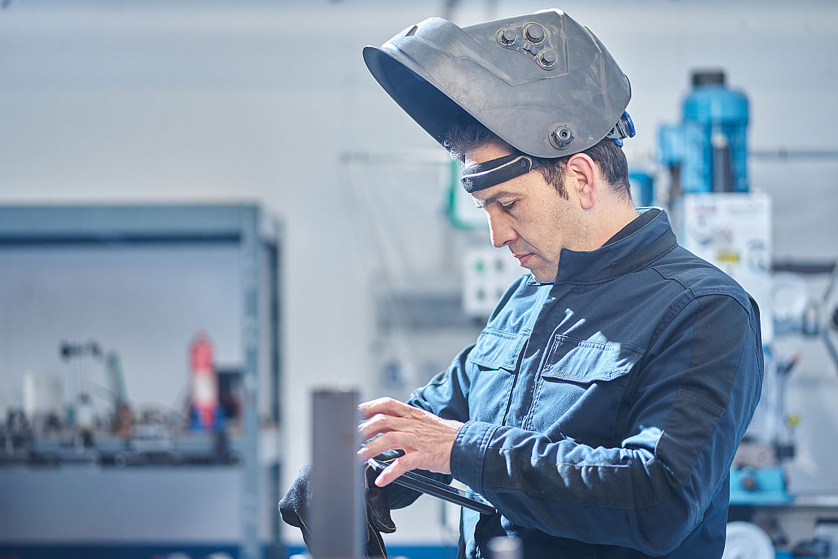 字数不少于3000字 机电一体化 实习报告 加工中心 实习目的公司的基本情况介绍 东莞具体工作内容收获及不足实习心得