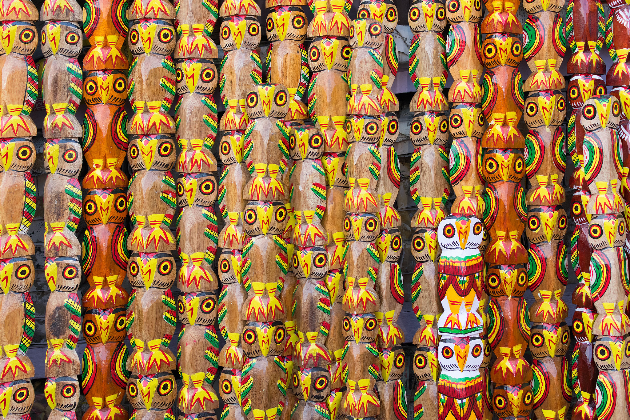 观赏作品，识别类型，模仿动作：如何培养孩子的观察力和模仿力