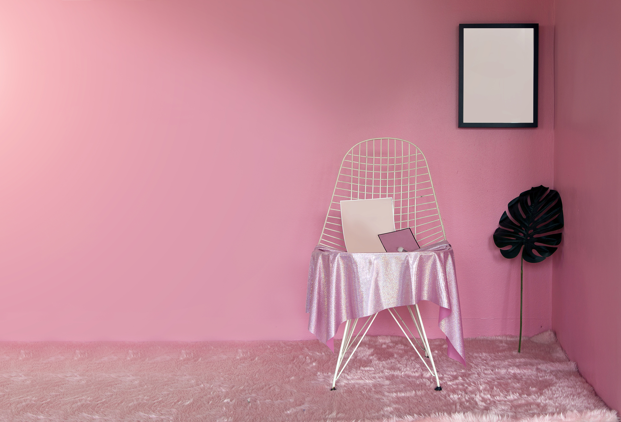 粉色：象征温柔浪漫的色彩