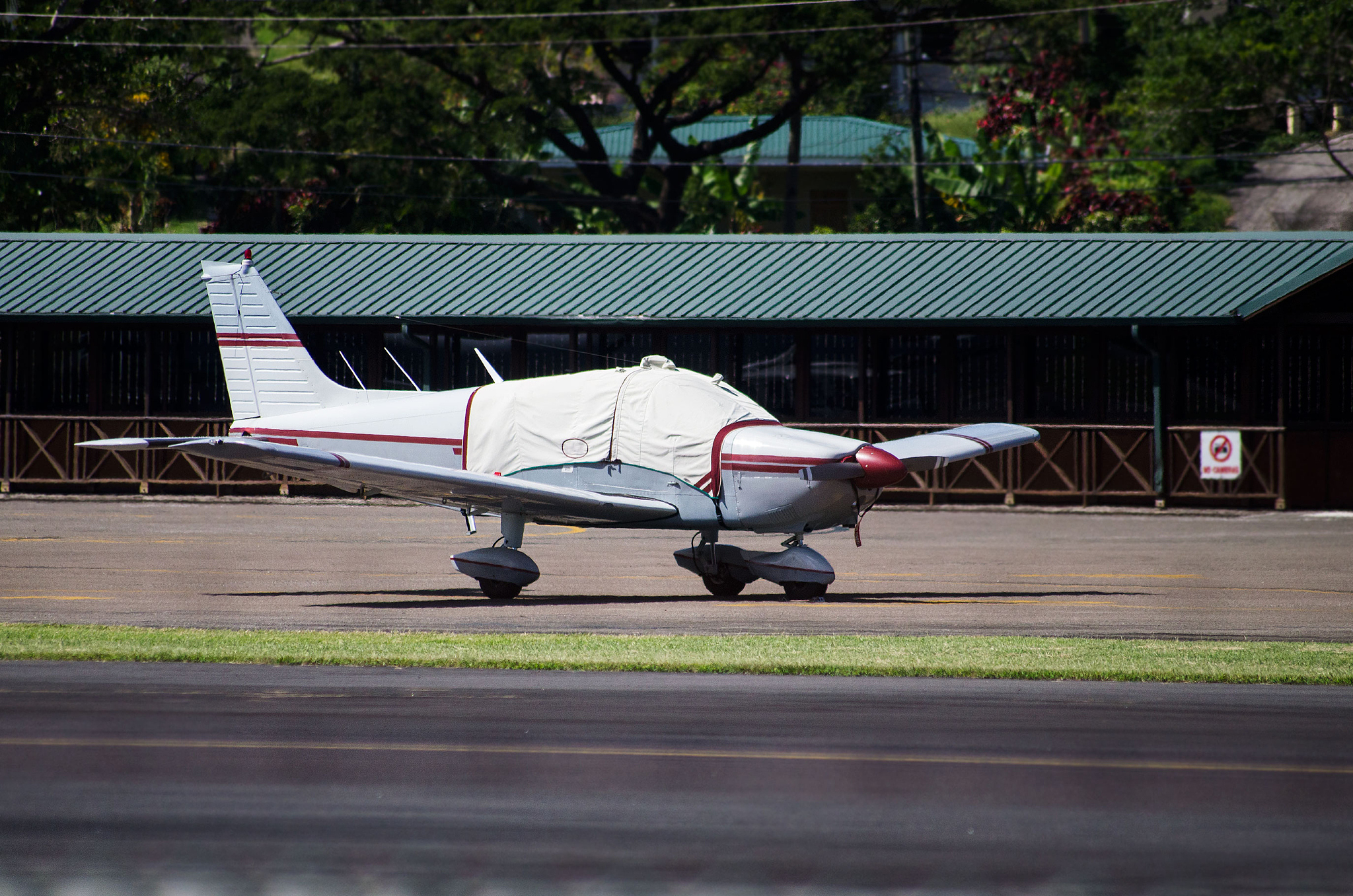 云南航空学校哪家好？昆明、临沧两所知名学校对比