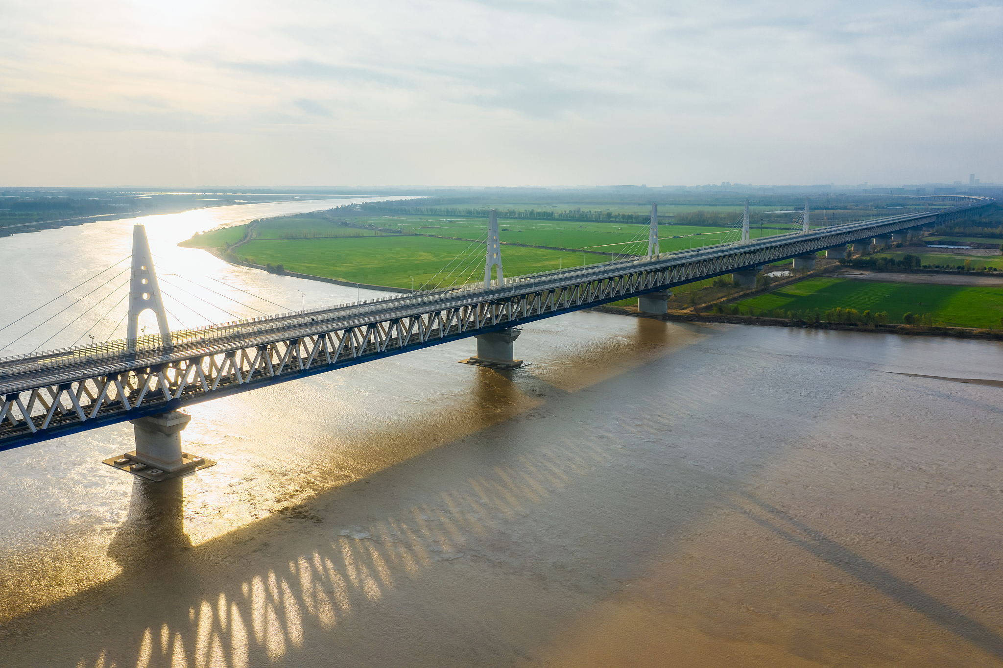 成都铁路学校毕业生就业指南：职业规划、求职技巧和行业趋势