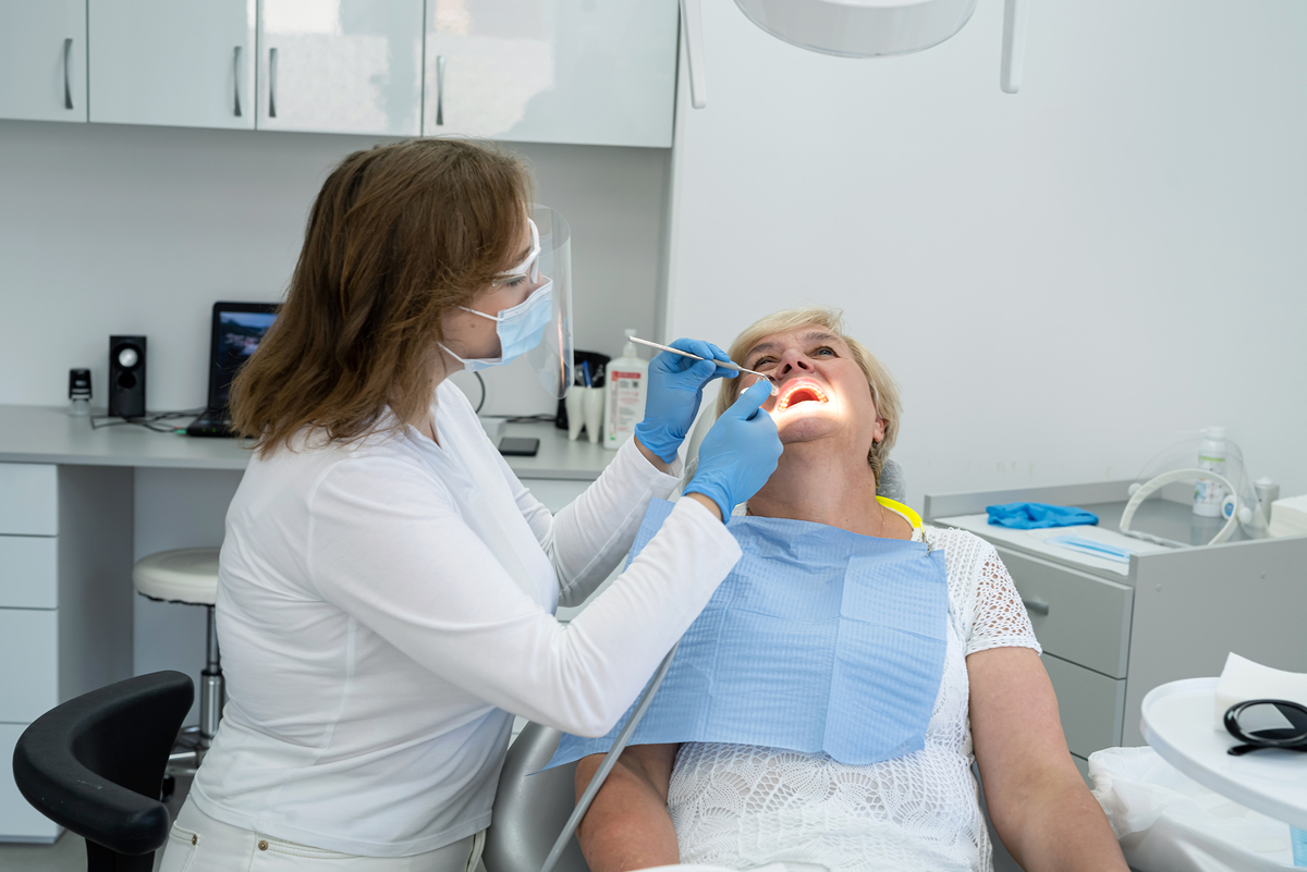 黑龙江省林业卫生学校口腔修复工艺专业 (德国合作项目) - 恢复美丽笑容，成就口腔健康