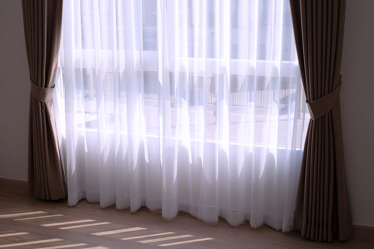 纱窗帘安装指南：注意事项和步骤详解