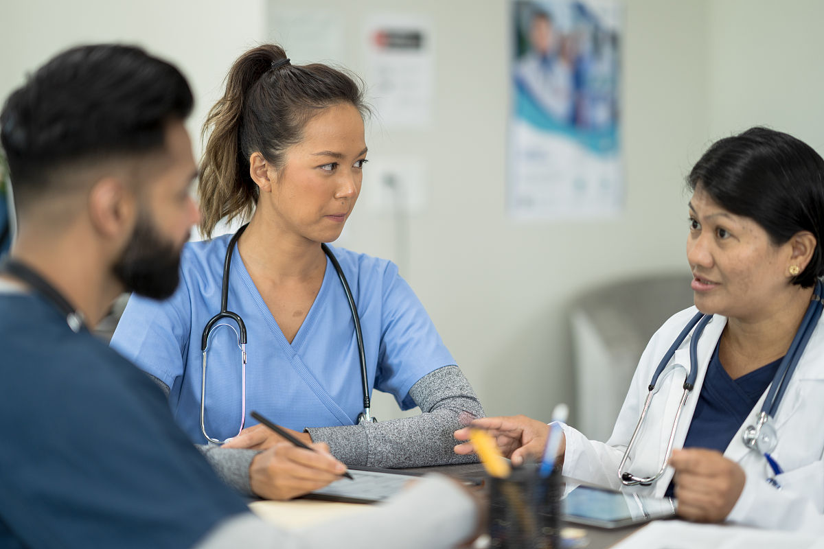 女生学康复专业好找工作吗用发