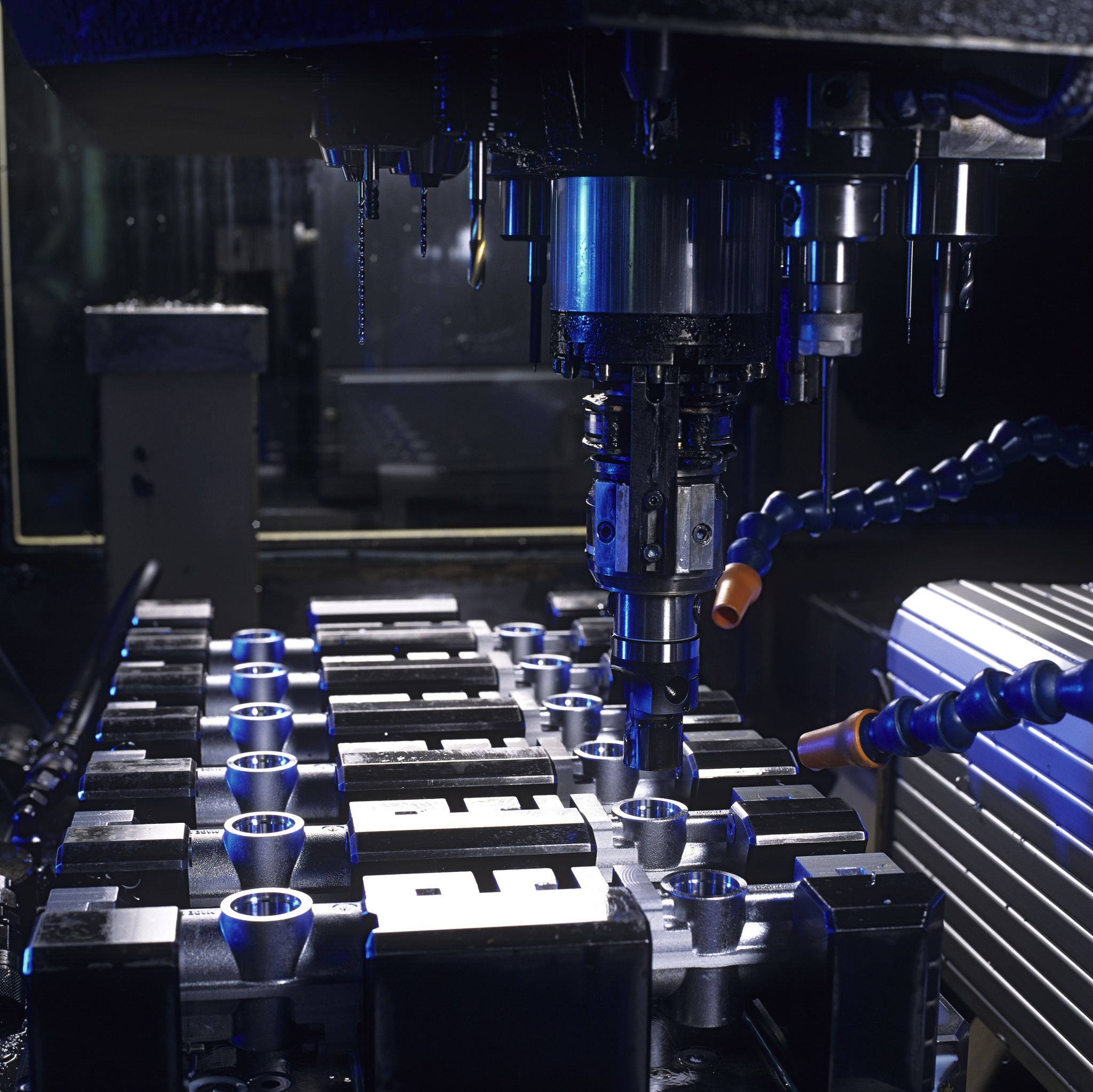 天柱中等职业技术学校2021年招生专业：机电、电子信息、建筑、商贸等