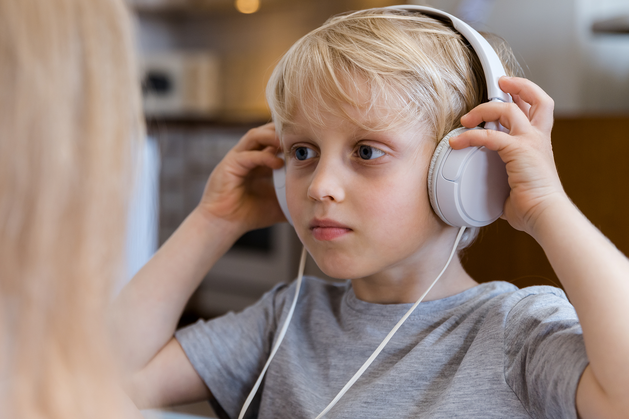 孩子不重视听力怎么办？  - 帮助孩子提升听力能力的实用方法