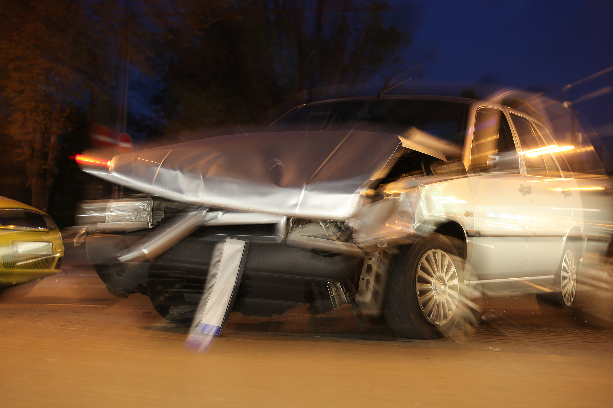 汽车破坏升级！逼真碎裂效果，更真实的游戏体验！