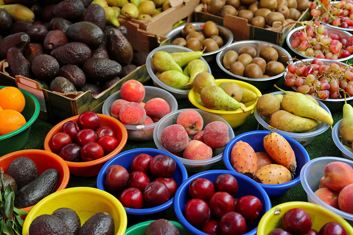 以下4种水果1苹果2梨3桔子4芒果单价分别是20元公斤25元公斤30元公斤45元公斤请输入水果编号、重量计算应付款