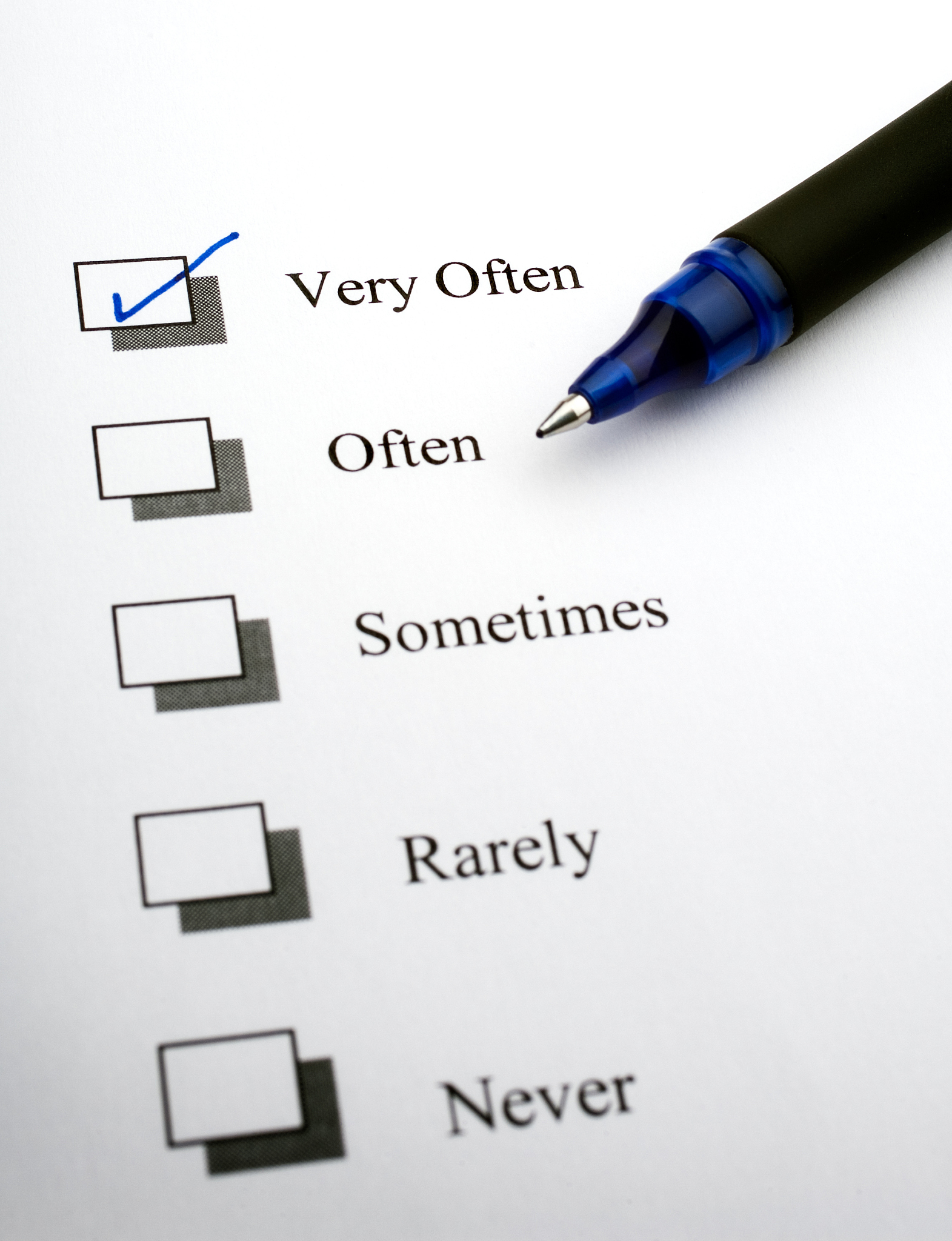 问卷调查中的样本特征控制与背景变量设置