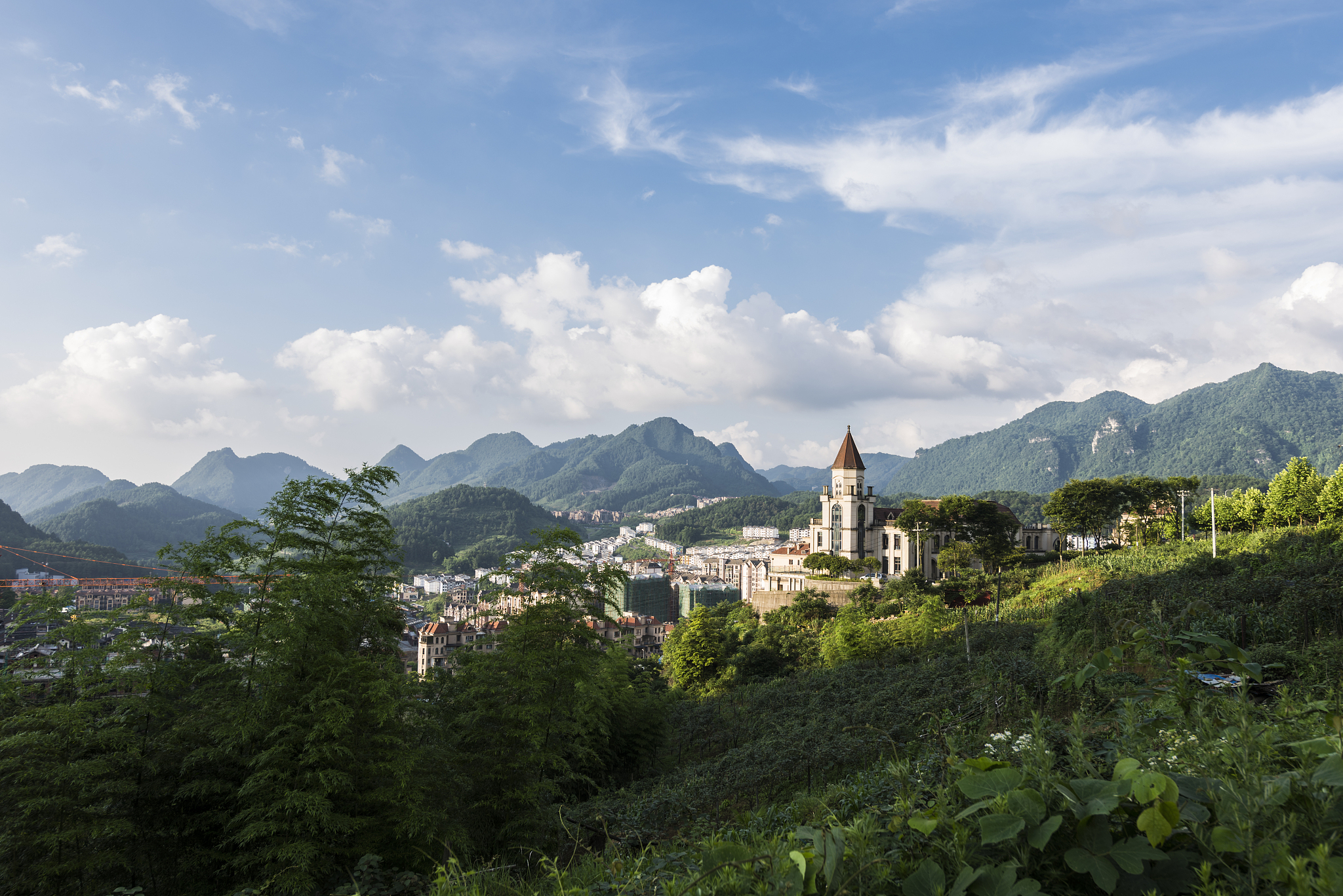 重庆市万盛职业学校招生办电话是多少