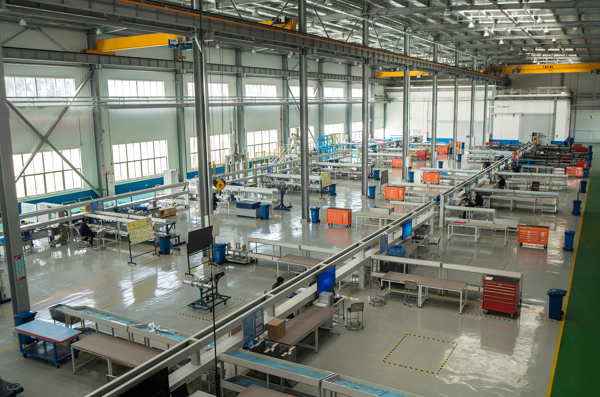 中航富士达科技股份有限公司：领先的电子产品制造商