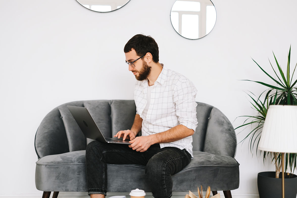 威远县联想电脑职业技术学校招生电话、地址 - 打造IT人才培养基地