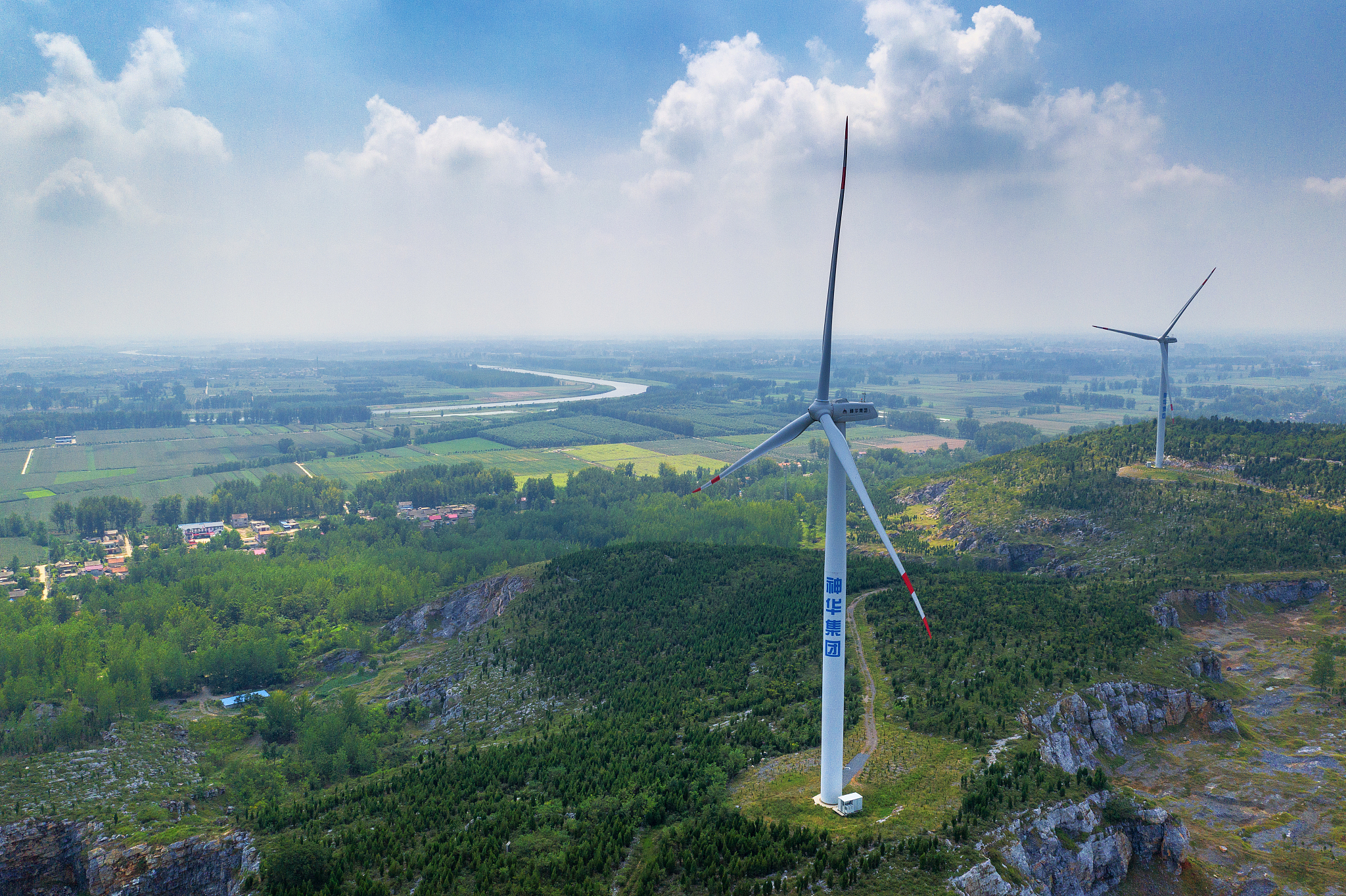 变速风电机组助力低电压穿越: 提升风电效率与电网稳定性
