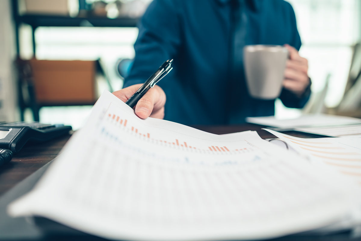 21 下列项目中属于制造费用的有 。A、生产车间的保险费厂部办公楼折旧在产品盘亏和毁损D、生产车间办公费