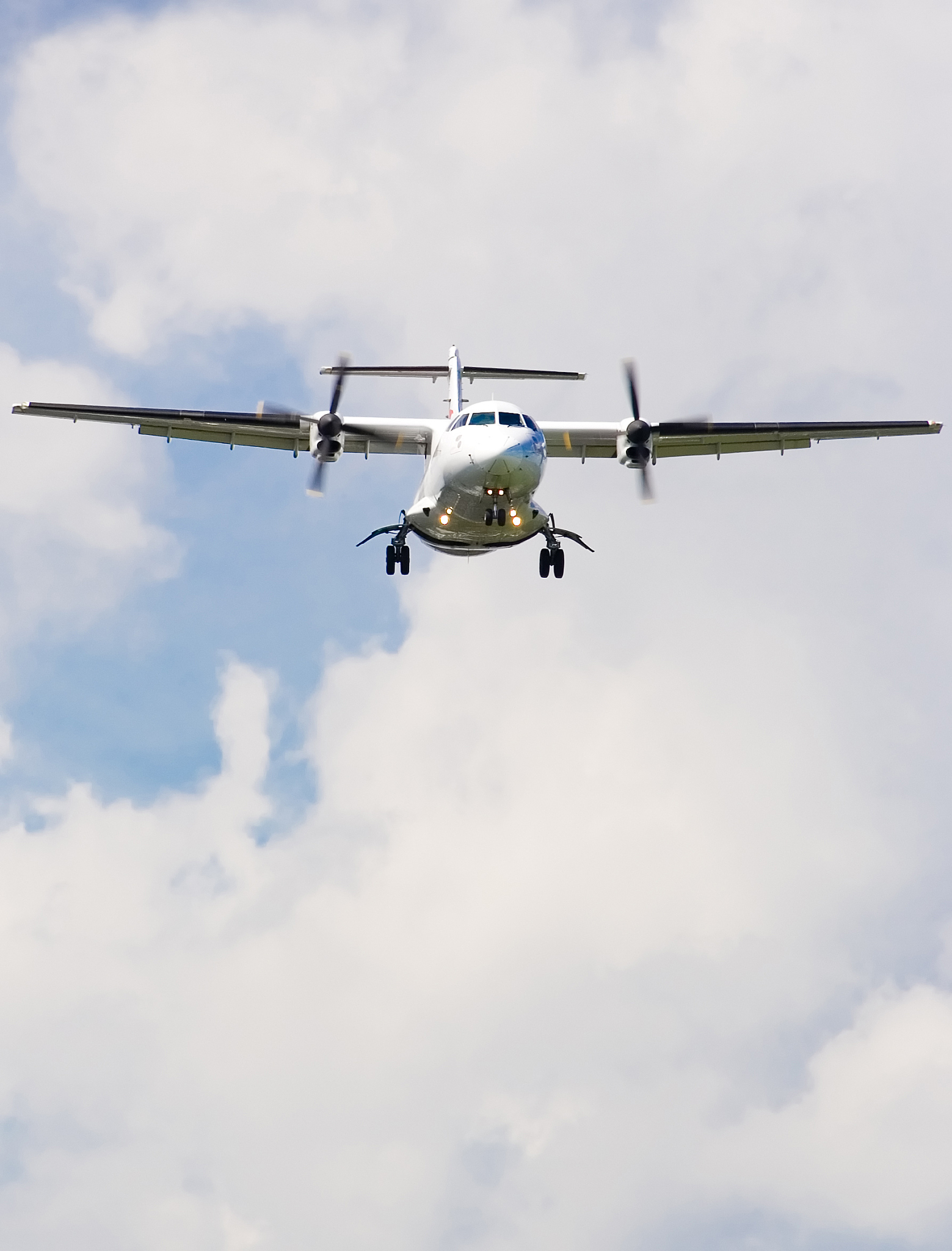 昆明市官渡区华西航空旅游学校招生专业有哪些