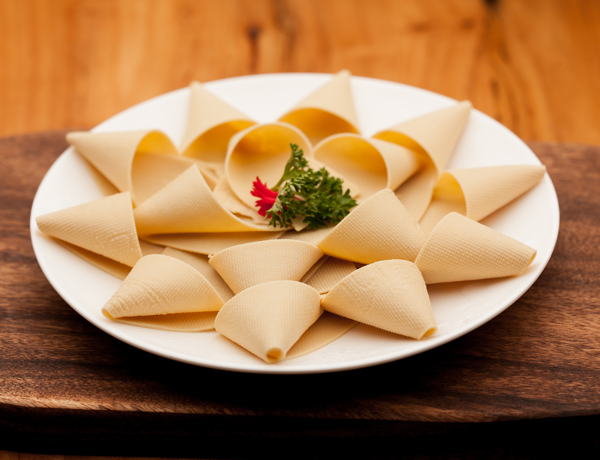 豆皮需要煮吗？| 营养美味，烹饪技巧大揭秘