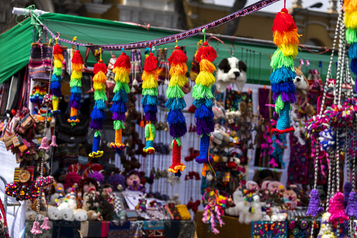 一个中国散文学家请你写一篇原创的1500字散文