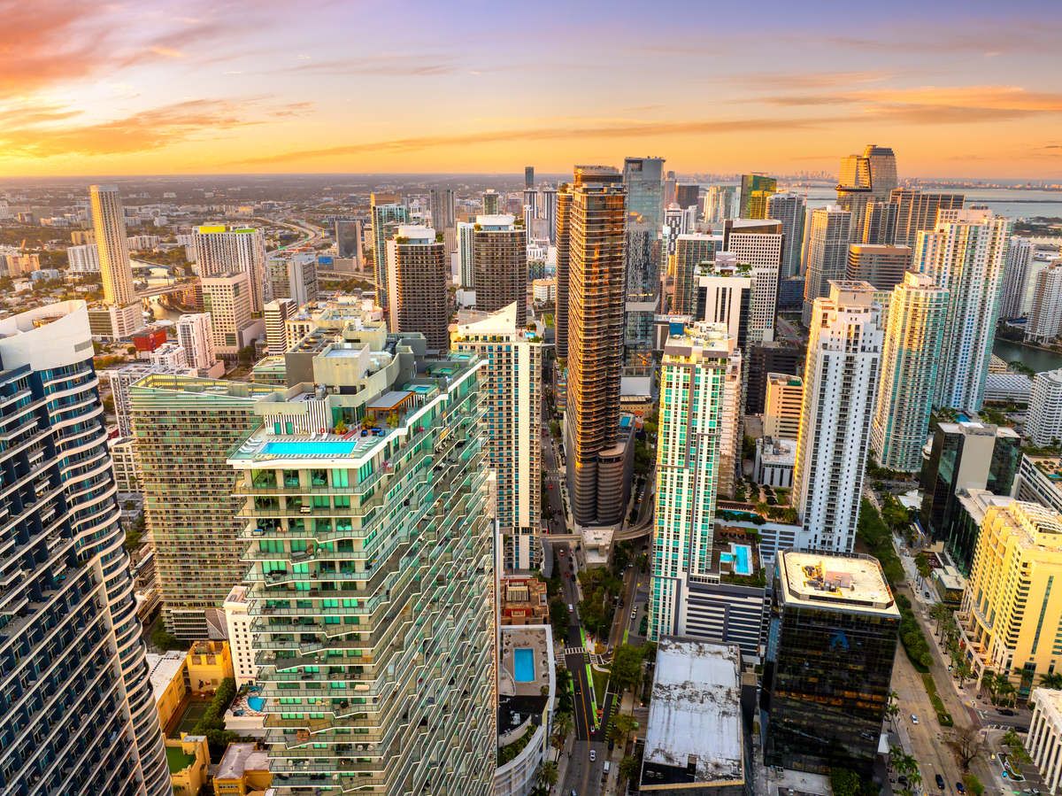 Small Town Struggles Amidst Big City Booms: A Look at Uneven Economic Development