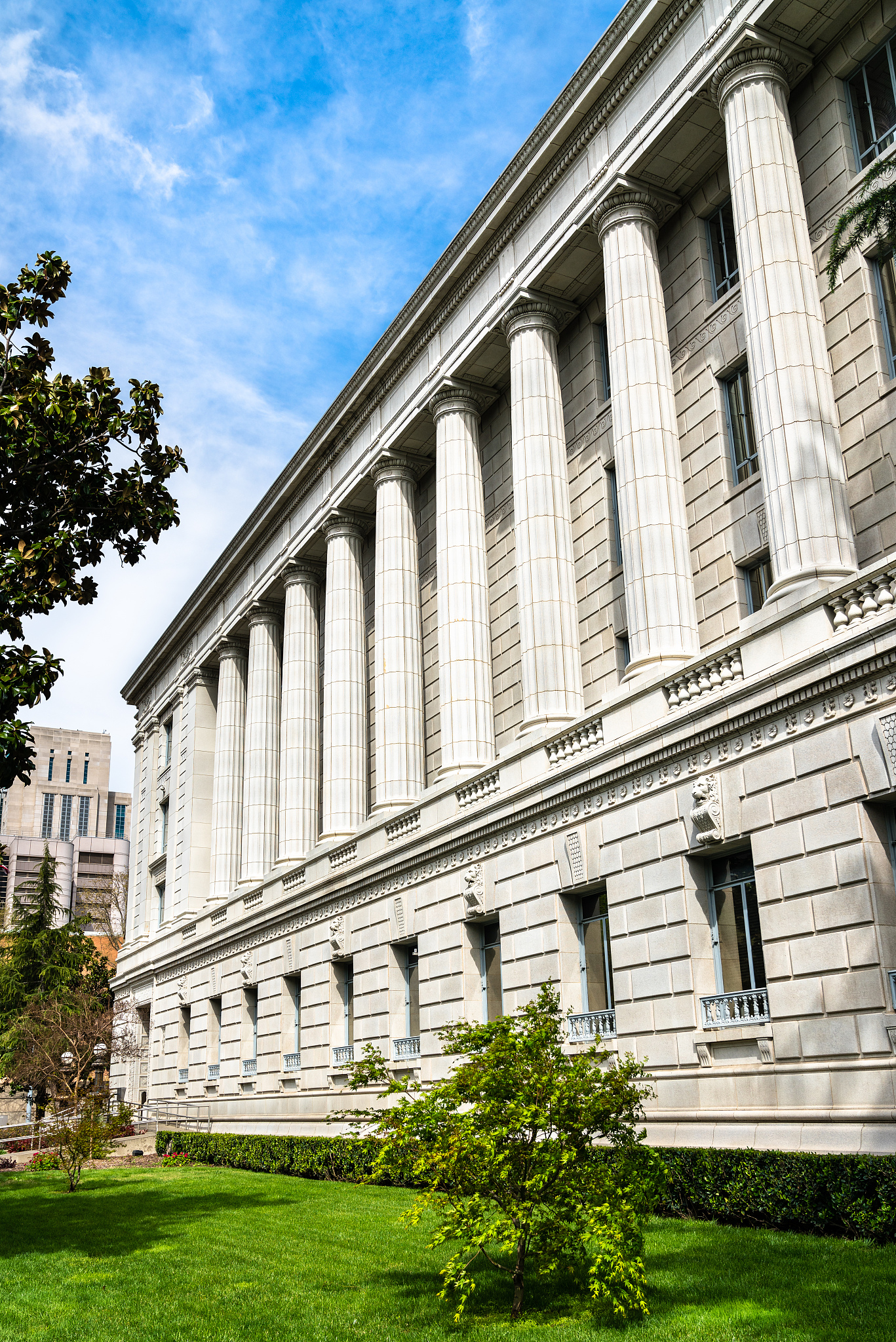 sacramento downtown post office and federal building