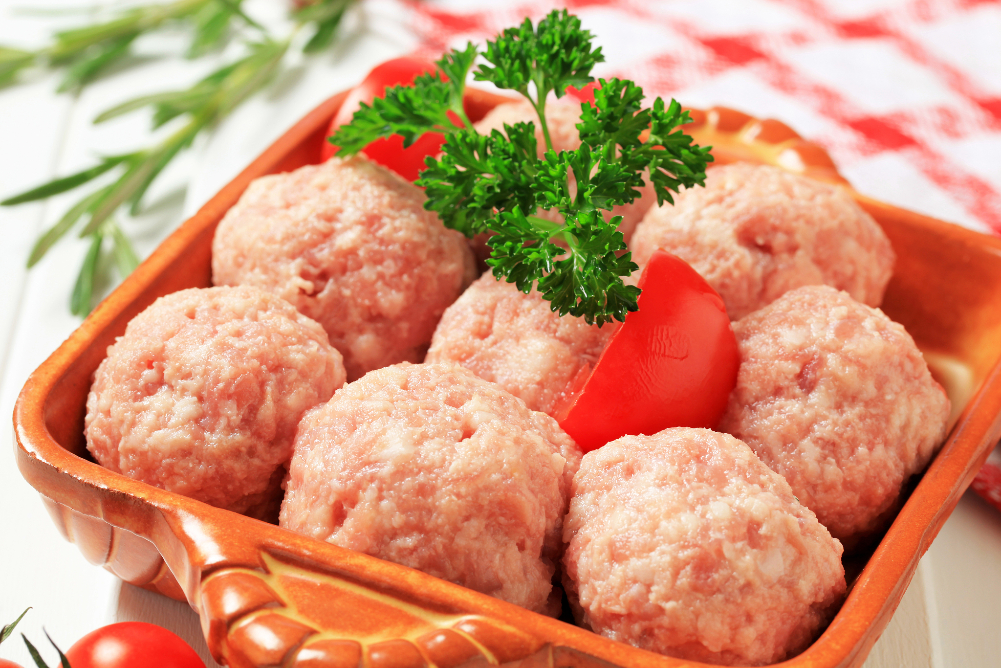 raw meat ball