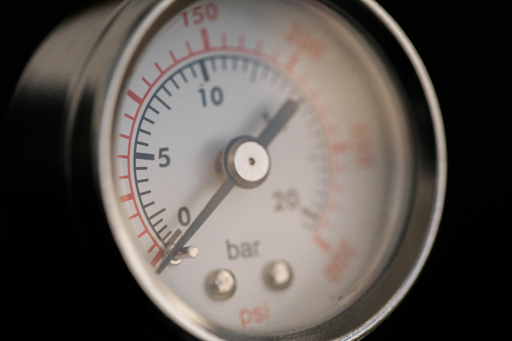 round device for pressure measurement. dial gauge. pressure gaug