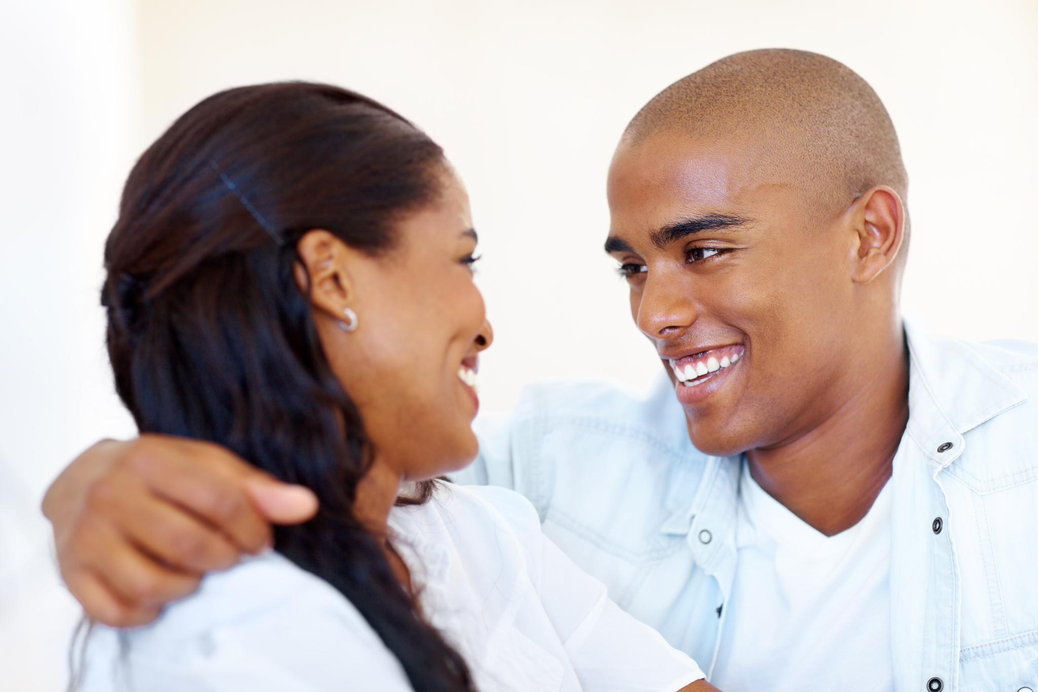 男人比女人大12岁合适吗，