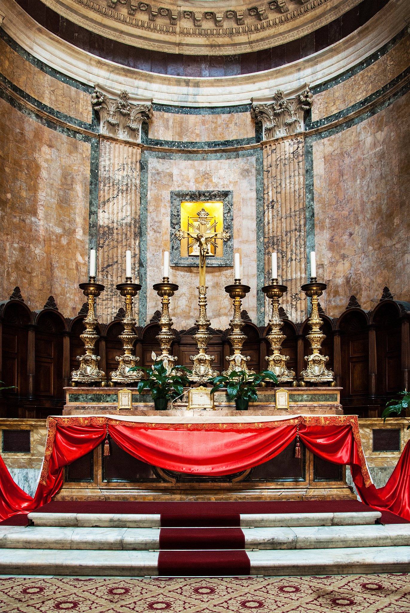 pantheon interior, rome
