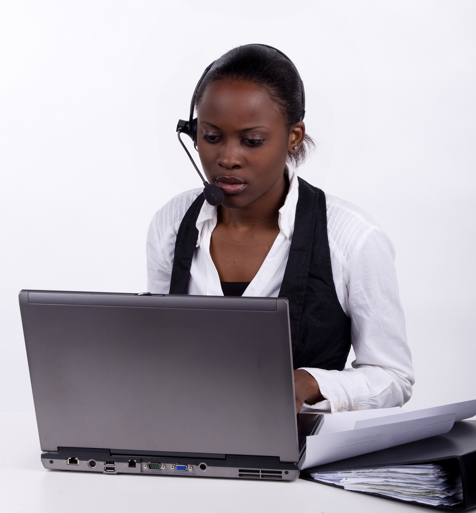 重庆万州职业教育中心2021年招生专业：电子商务、汽车维修、旅游管理等