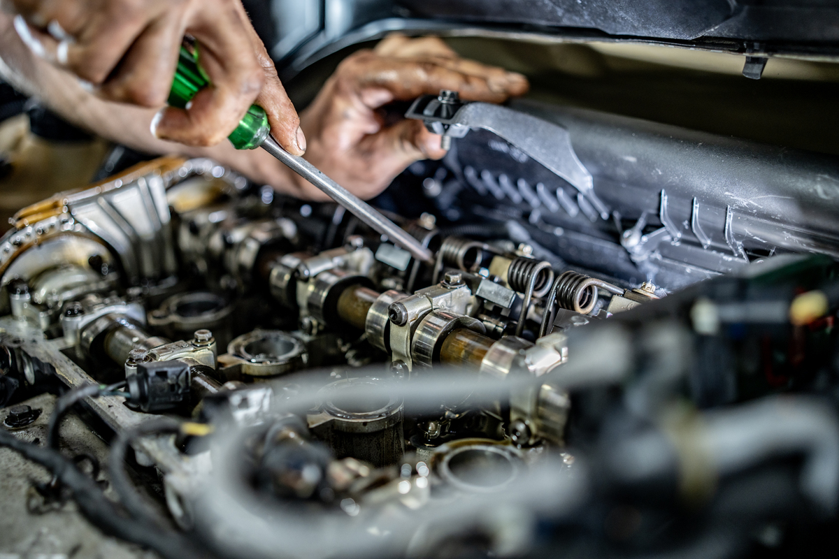 内燃机制造与维修专业课程：学习方向与核心技能