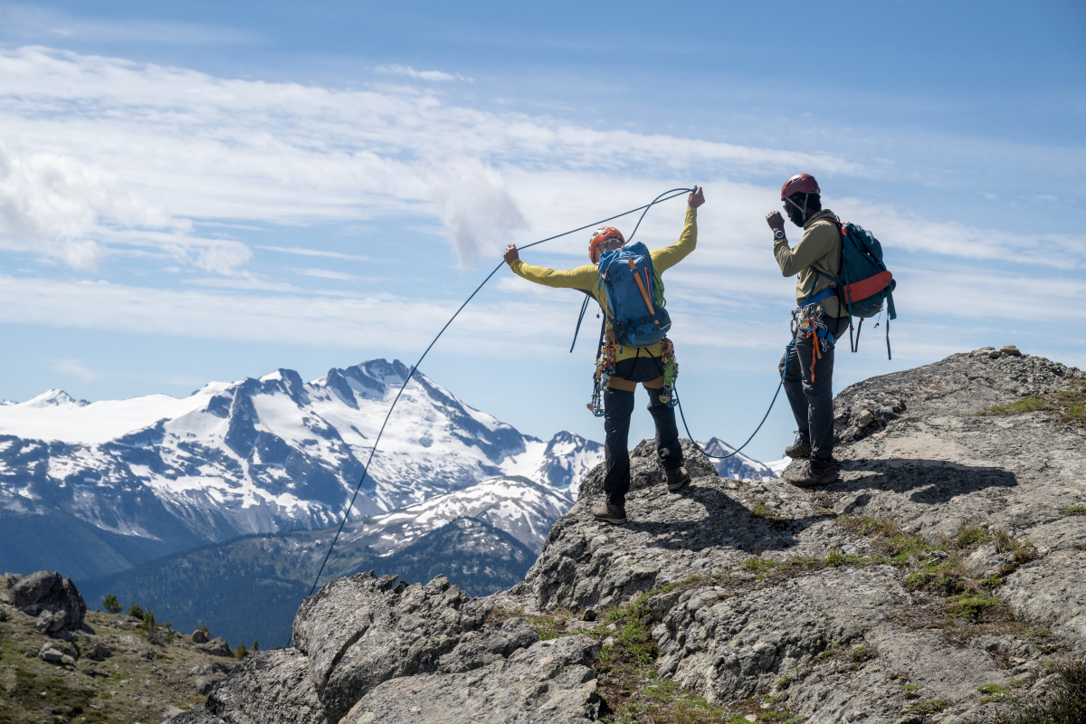 探索山川：登山探险的实用技巧与安全指南