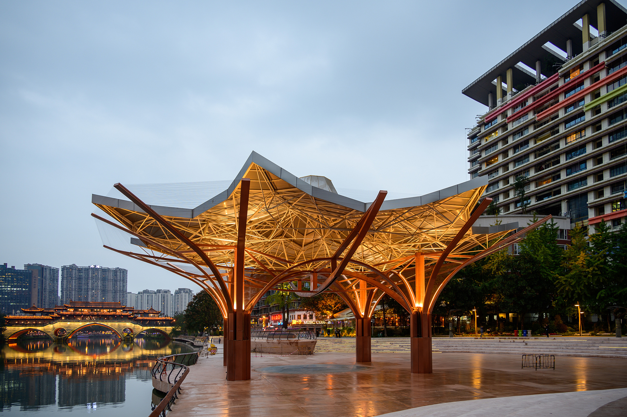 成都初中毕业生中专学校推荐：热门专业、升学路径全解析