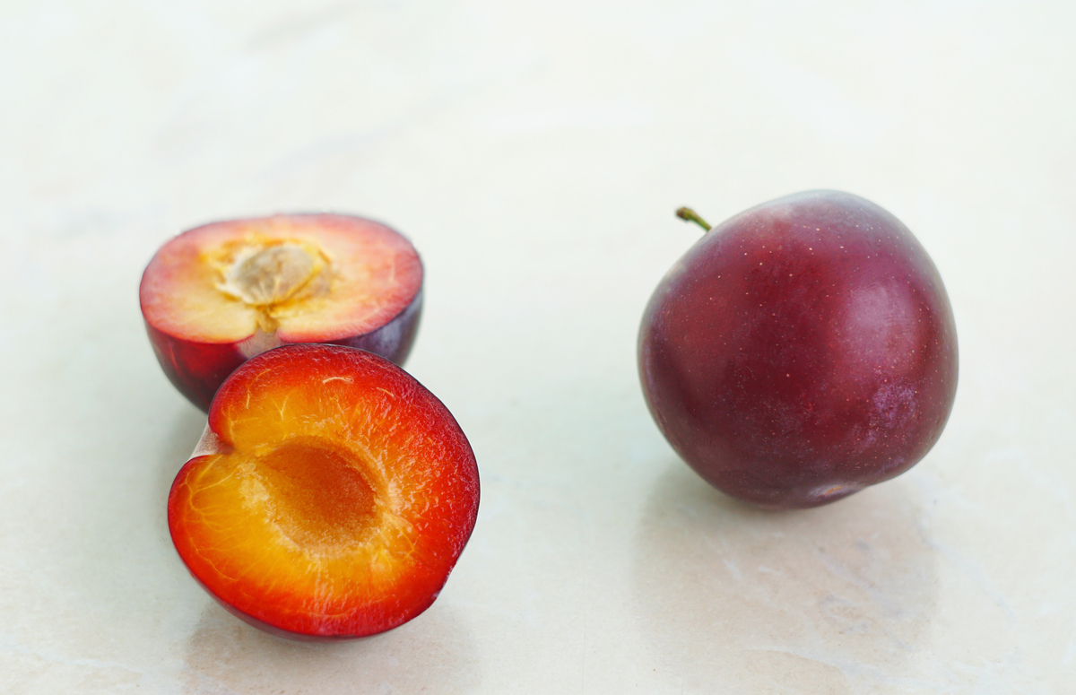 吃李子肚子疼？可能是这几个原因！