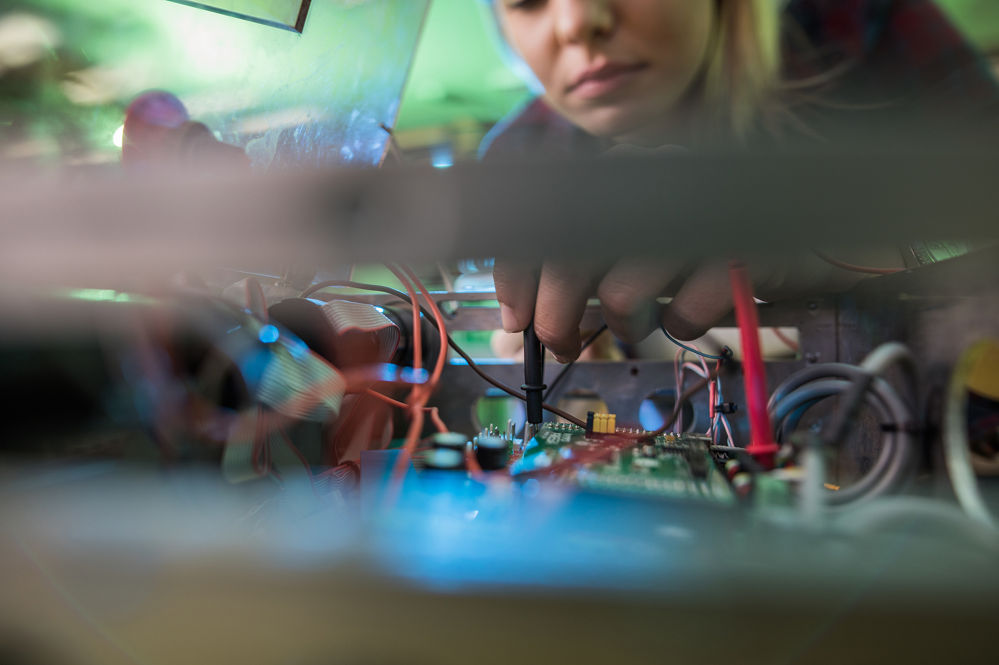 河南电子科技学校2023年招生条件及专业人数怎么样