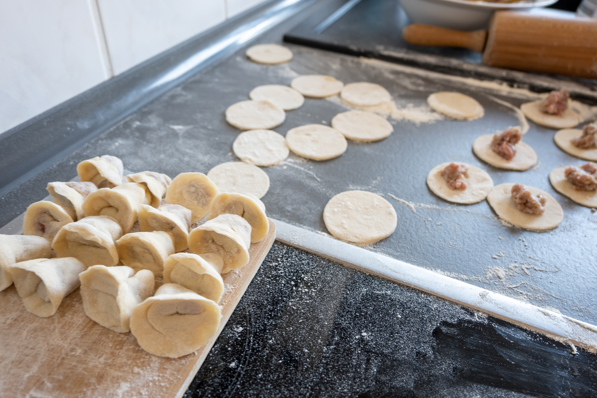 饺子边缘捏法技巧：简单易学，包出完美饺子！
