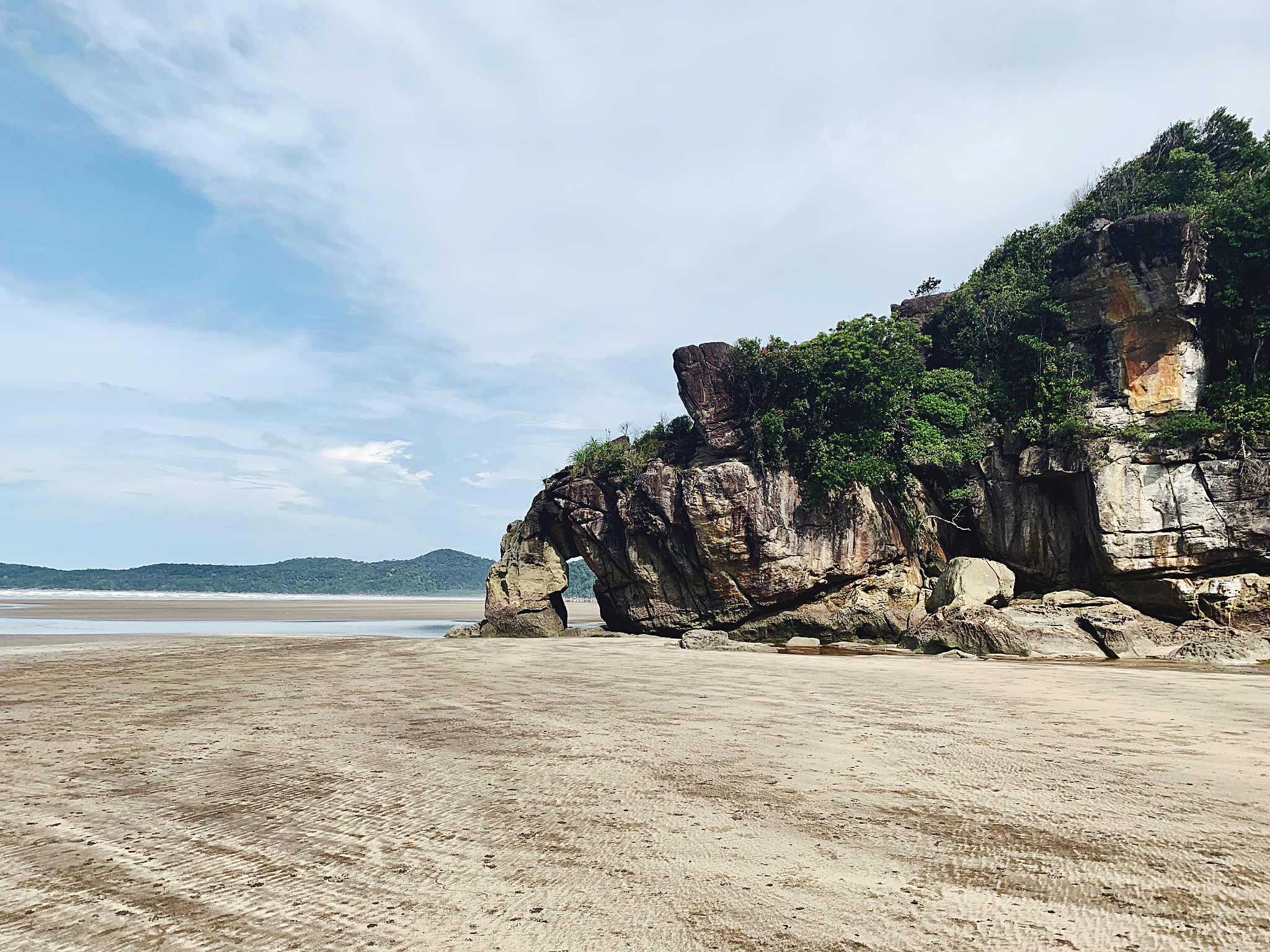 钦州旅游指南：历史文化、自然景观、经济发展