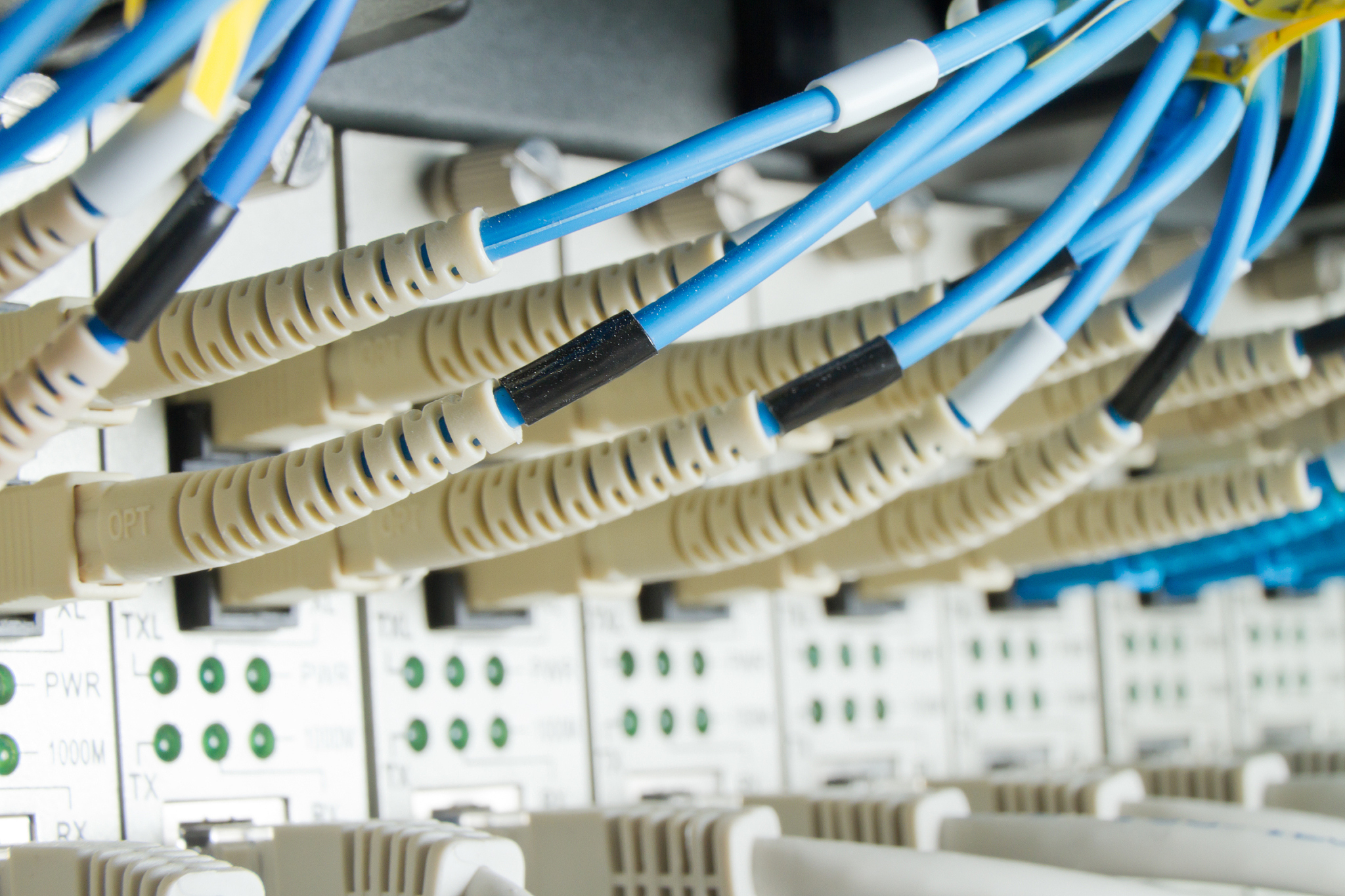 光缆型号指南：CATV、计算机接入网、长途传输及智能加工工艺