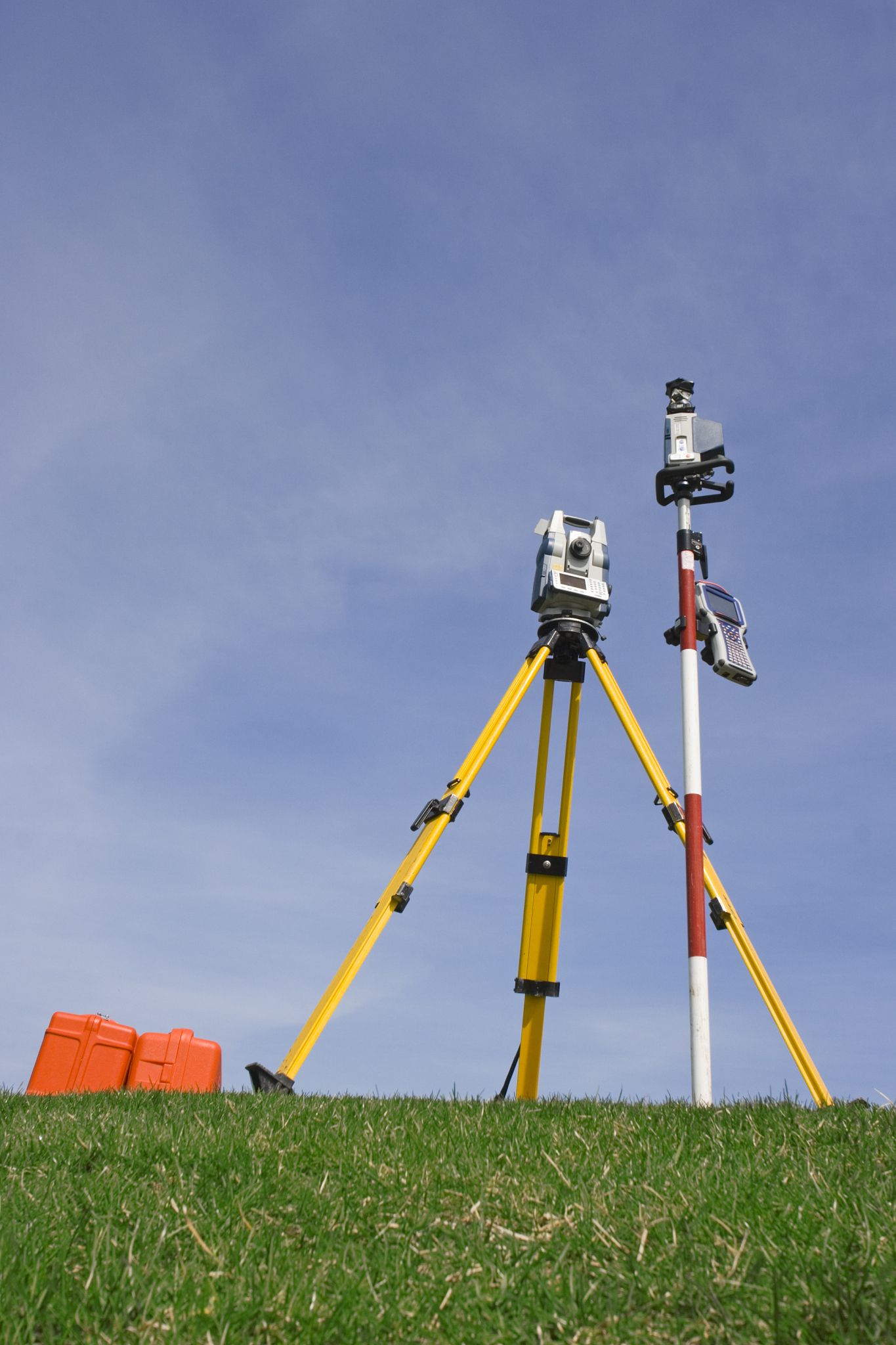 robotic station with a prism pole