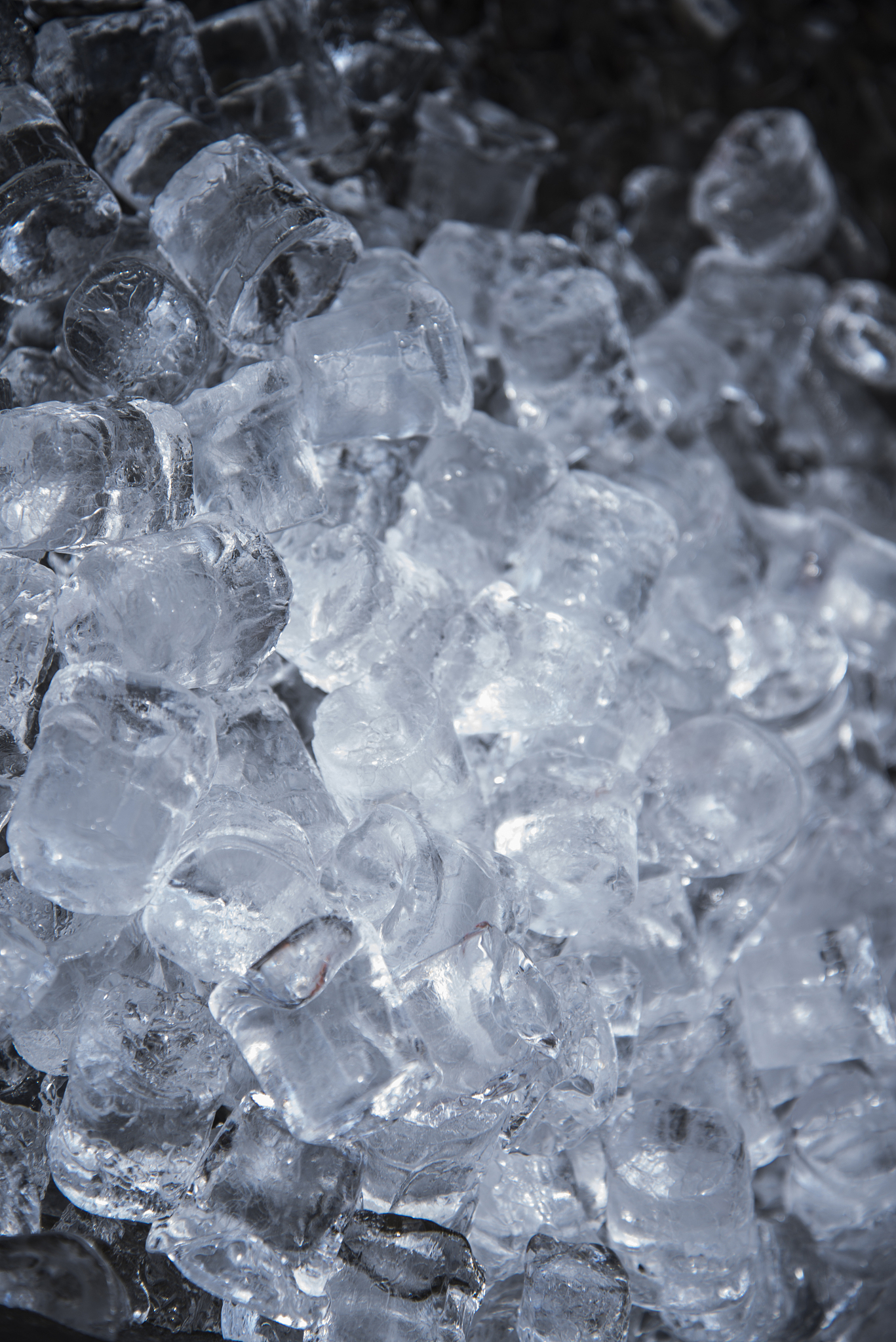 低温冷冻对分子间距的影响：解析样品体积变化