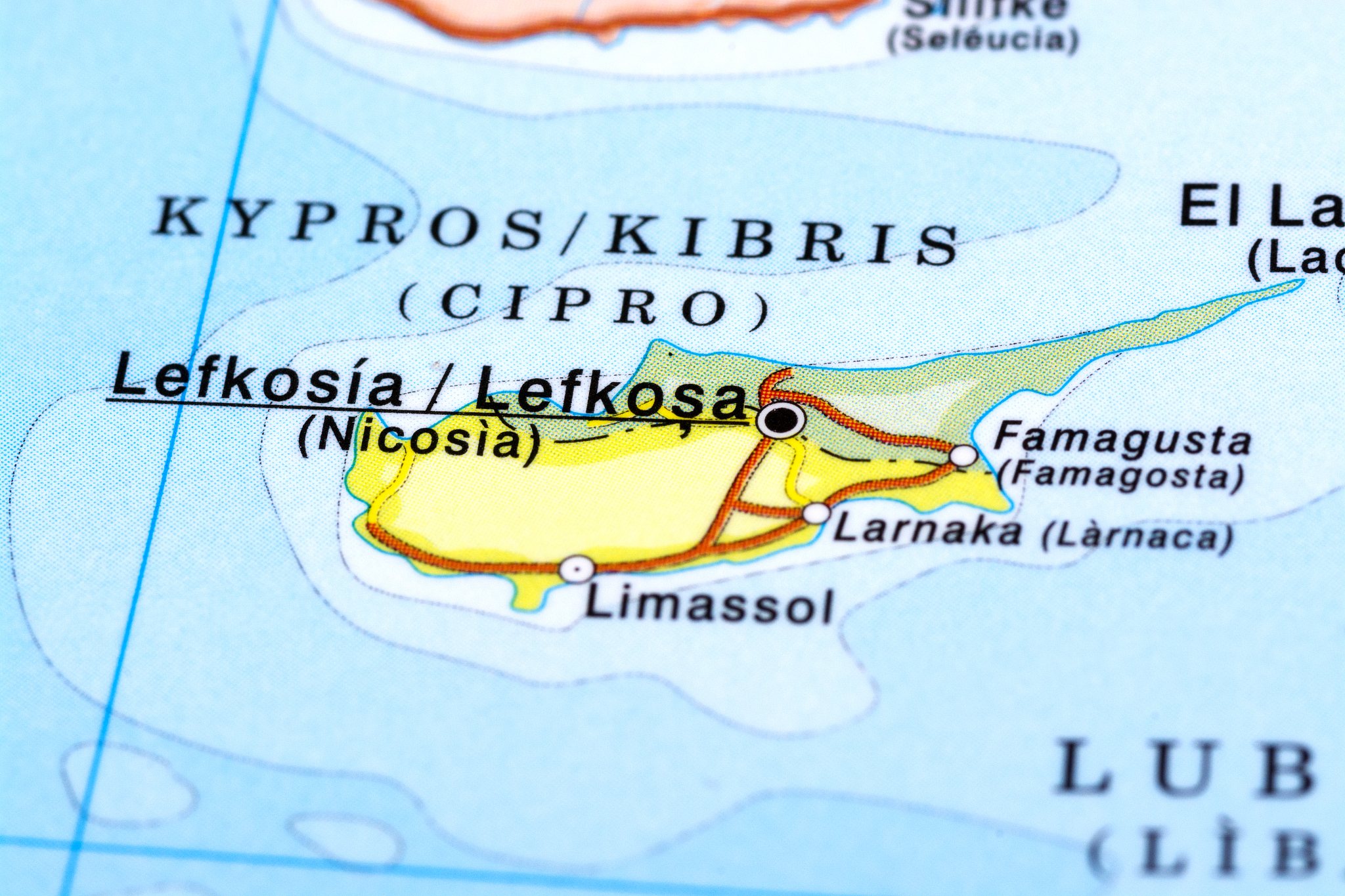 Defining Compound Drought-Saltwater Intrusion Events: A Threshold-Based Approach