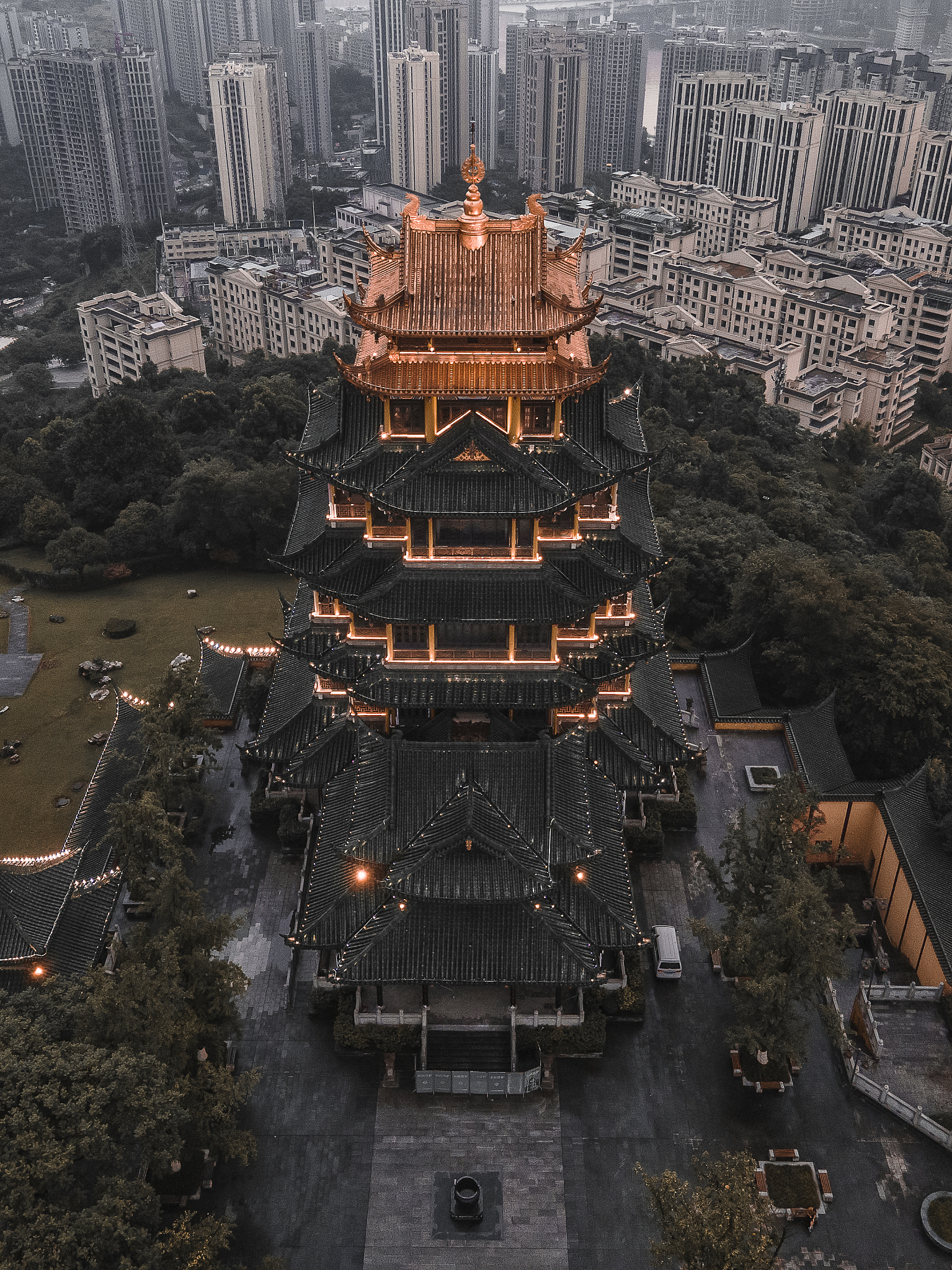 重庆：探寻巴渝文化的'江城精神'，感受山城的另一面