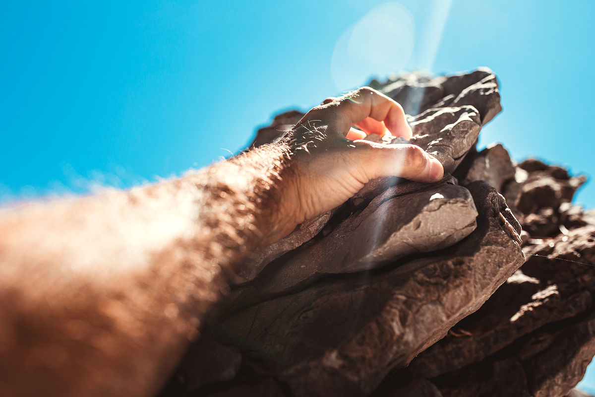 户外活动安全指南：风险评估与应急预案